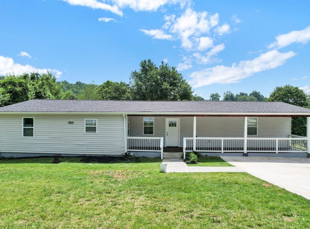 200 Queens Lane, Decatur, TN 37322