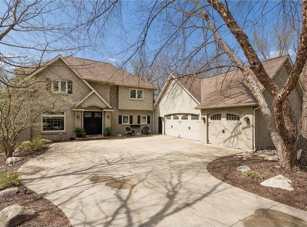 3701 Blackhawk Road, Eagan, MN 55122