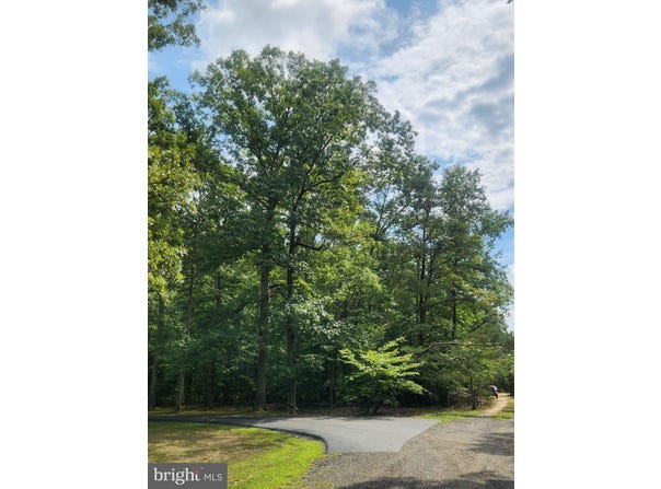 9740 HICKORY Lane, LA PLATA, MD 20646