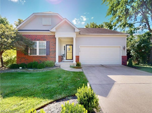 4406 Stoneledge Drive, Richmond Heights, OH 44143
