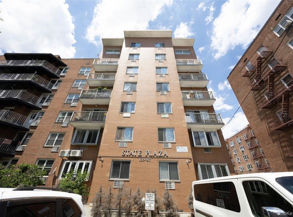 13987 35th Avenue, Flushing, NY 11354