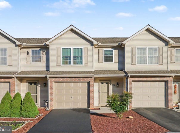 872 WOODRIDGE Drive, MIDDLETOWN, PA 17057
