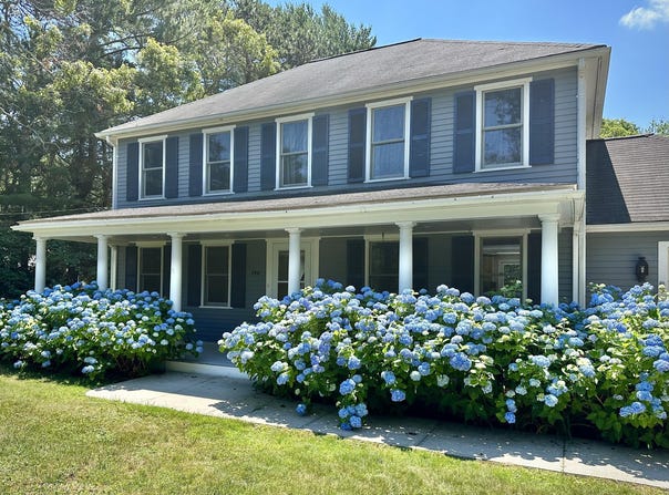 744 Old Barnstable Road, Mashpee, MA 02649