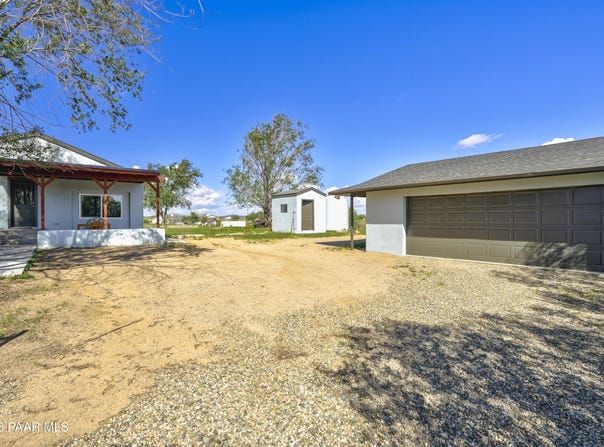 826 W Road 2 S, Chino Valley, AZ 86323