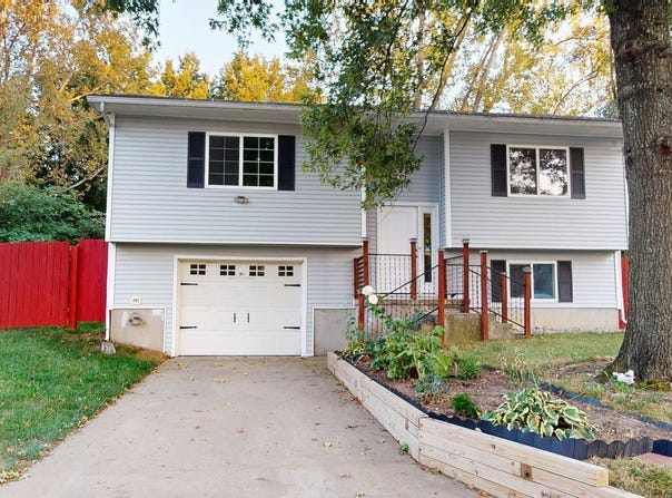 6304 Bluebird Circle, Sedalia, MO 65301