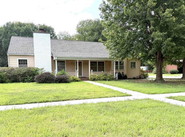 624 N Springfield, Anthony, KS 67003