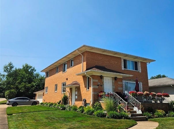 6003 Belmere Drive, Parma, OH 44129