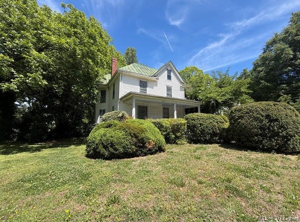 1410 10TH ST, Victoria, VA 23974
