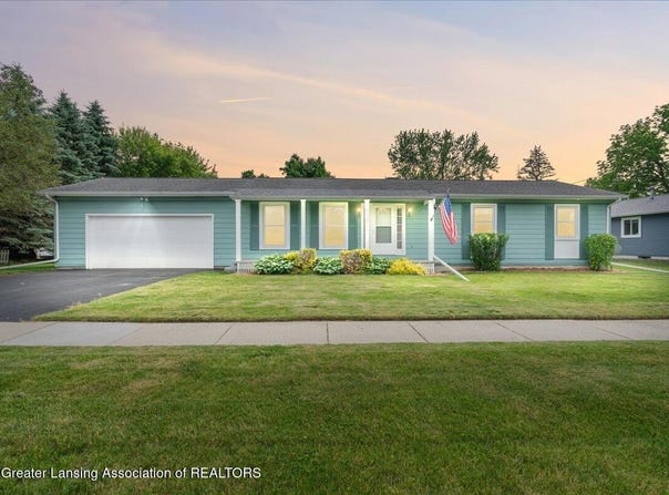 615 Center Street, Mason, MI 48854