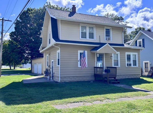 111 Arden Park Avenue, Sturgis, MI 49091