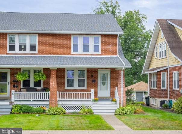 38 W SUMMIT Street, SOUDERTON, PA 18964