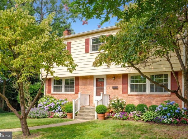 4 BURKET Court, SILVER SPRING, MD 20910
