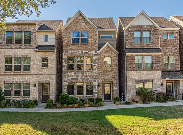805 Tennessee Drive, Euless, TX 76040