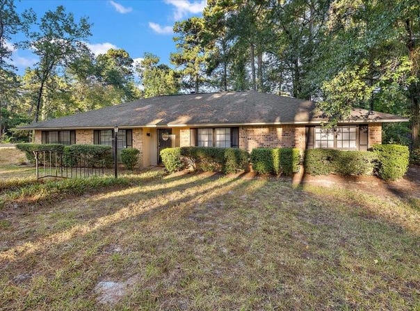2607 Pinecrest Drive, Nacogdoches, TX 76965