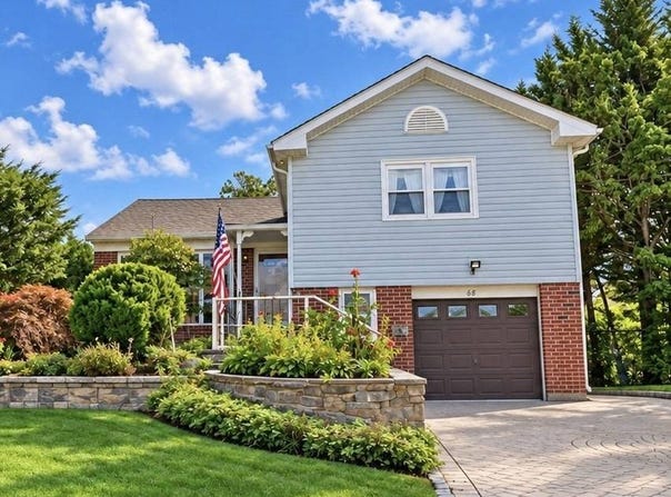 68 Elaine Ter, Yonkers, NY 10701