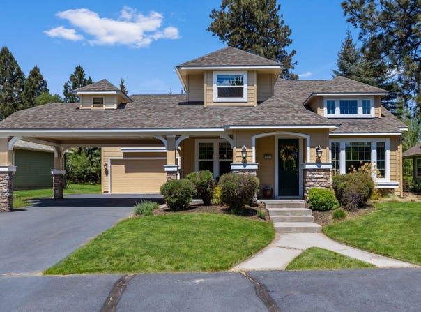 19307 Blue Lake Loop, Bend, OR 97702