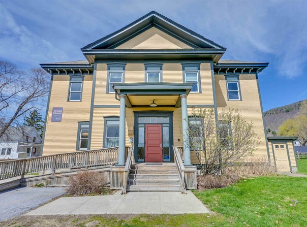 14 School Street, Bristol, VT 05443