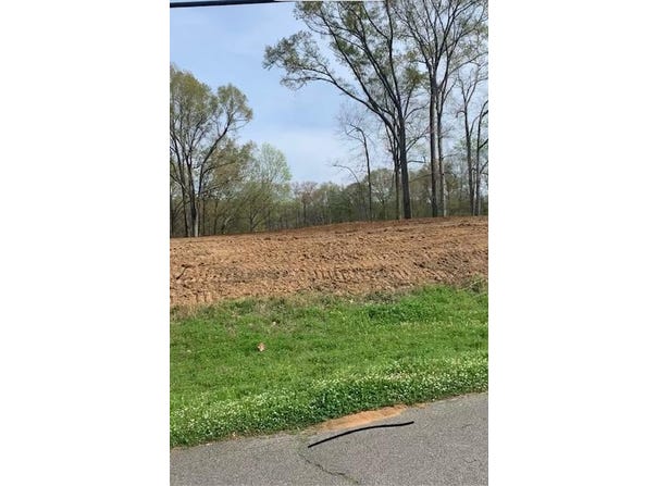 500 FAIRWAYS DR, Vicksburg, MS 39180