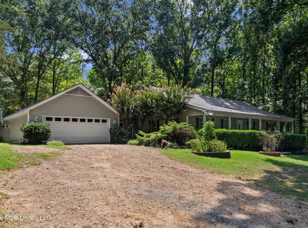 2500 Mays Road, Coldwater, MS 38618