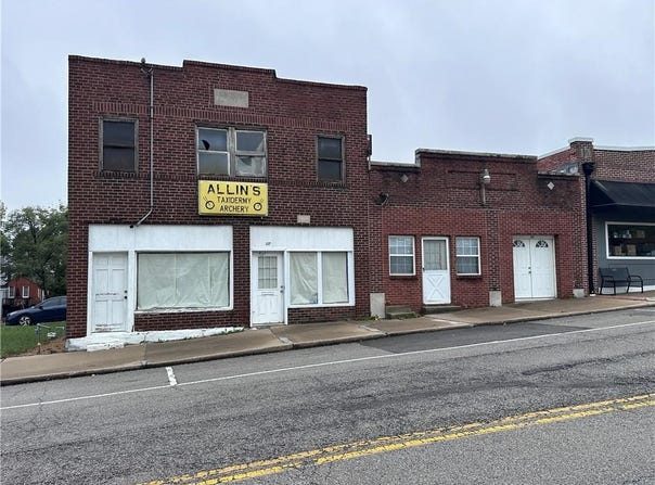 125 E Lexington Avenue, Independence, MO 64050
