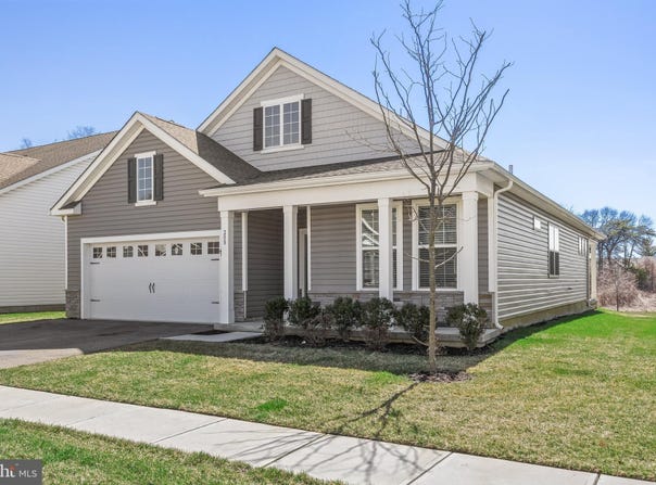 208 CONGRESSIONAL Court, MOORESTOWN, NJ 08057