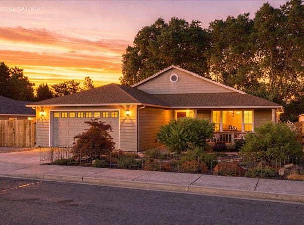 468 Westminster Drive, Eagle Point, OR 97524