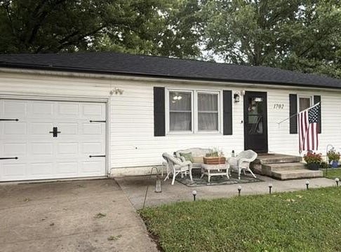 1702 Colby Ave, Marshall, MO 65340