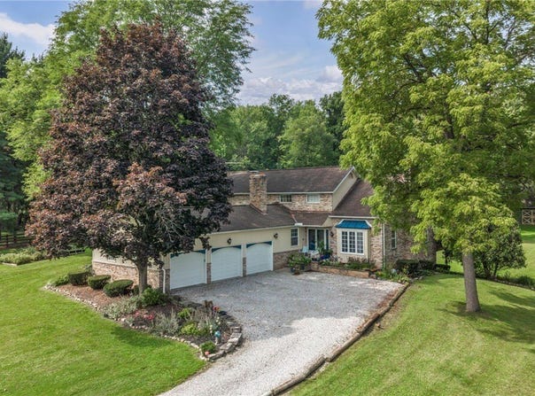 18460 W RIVER ROAD, COLUMBIA STATION, OH 44028
