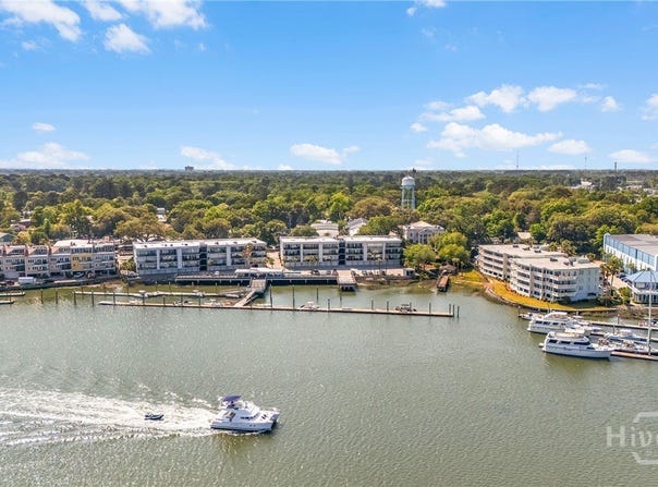 2902 River Drive, Savannah, GA 31404
