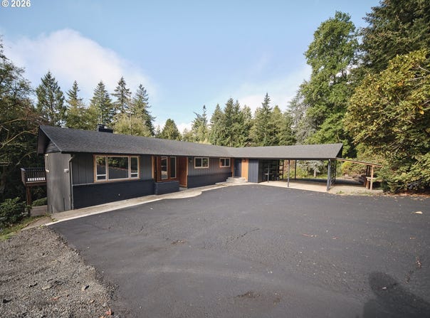209 SUNSET Dr, Longview, WA 98632