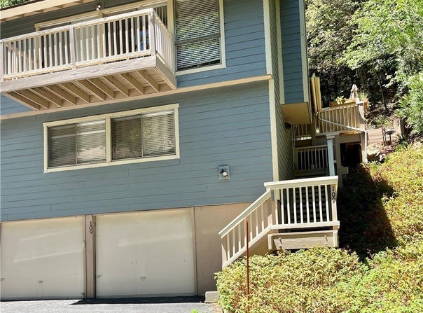 109 Rockledge Lane, Lake Arrowhead, CA 92352