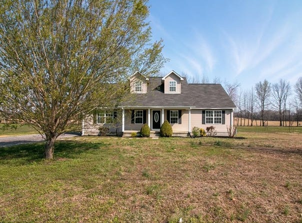 67 Dixie Village Ln, PARIS, TN 38242