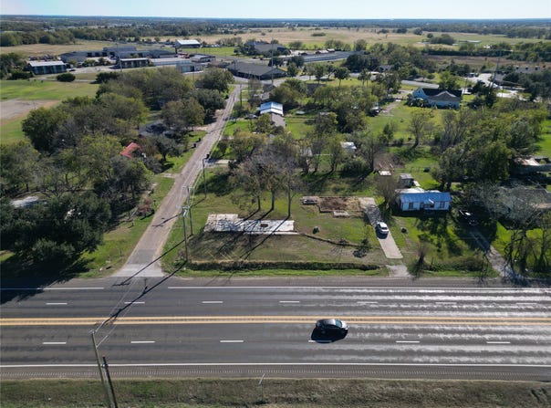 1514 E US-80, Wills Point, TX 75773
