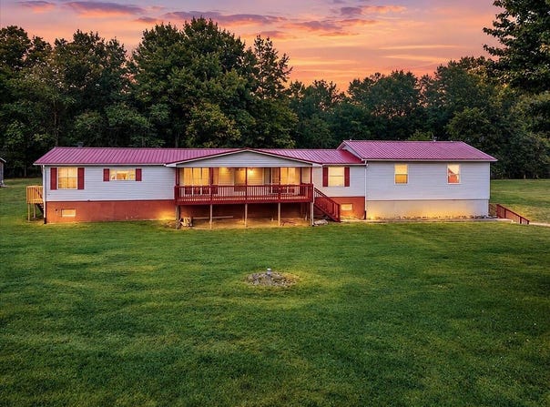 5308 Thornspring Rd, Pulaski, VA 24301