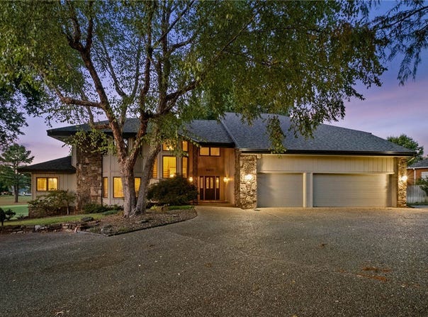 4401 Bogey Drive, Springdale, AR 72764