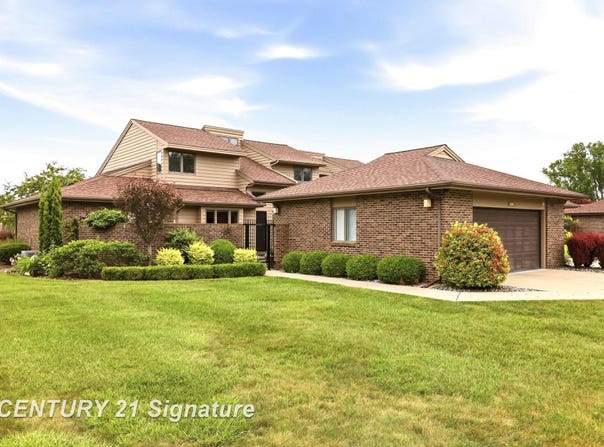 2715 Inverness Drive, Bay City, MI 48706