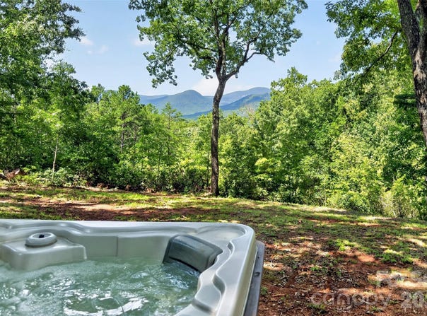128 Pearson Circle, Lake Lure, NC 28746