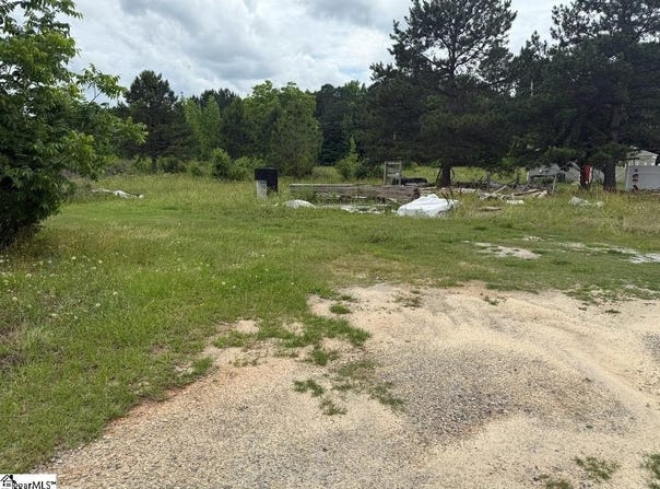 124 Colleton Lane, Clinton, SC 29325