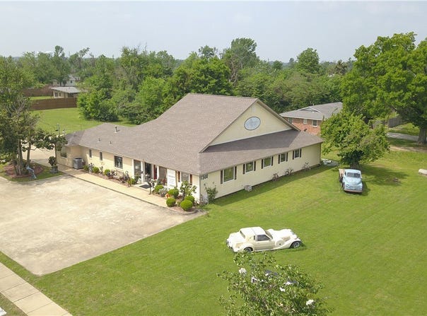 1500 W Walnut Street, Rogers, AR 72756