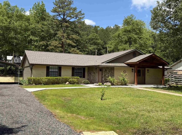 210 Gary Drive, Mena, AR 71953