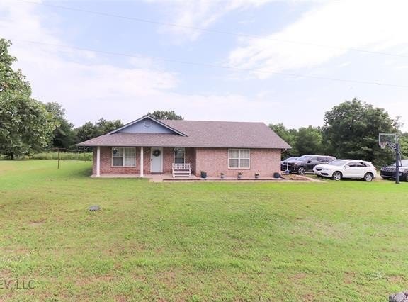 8951 Hilltop Road, Beggs, OK 74421