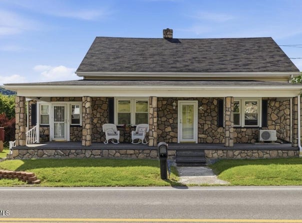 1766 Bloomfield Road, Roaring Spring, PA 16673
