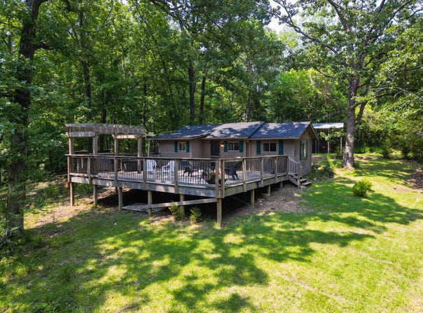 33 Canal Drive, Murray, KY 42071