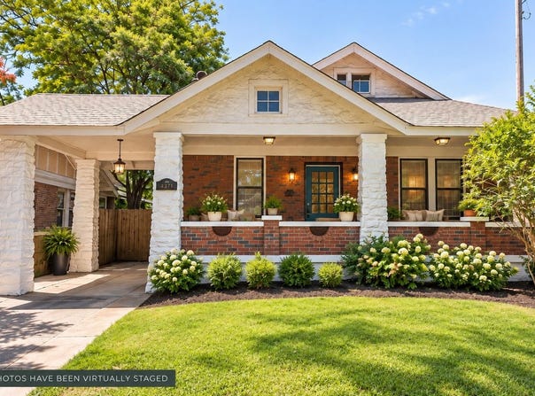2371 PARKWAY Pl, Memphis, TN 38112