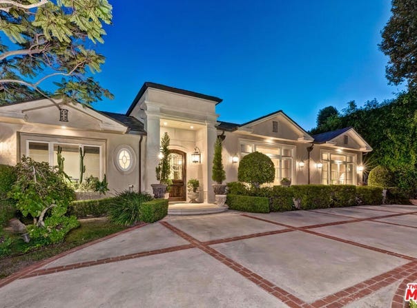513 N Canon Dr, Beverly Hills, CA 90210
