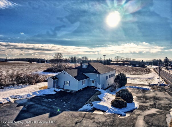 2400 U.S. 9, Hudson, NY 12534