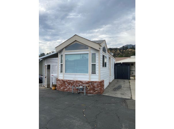 1020 Bradbourne Ave, Duarte, CA 91010