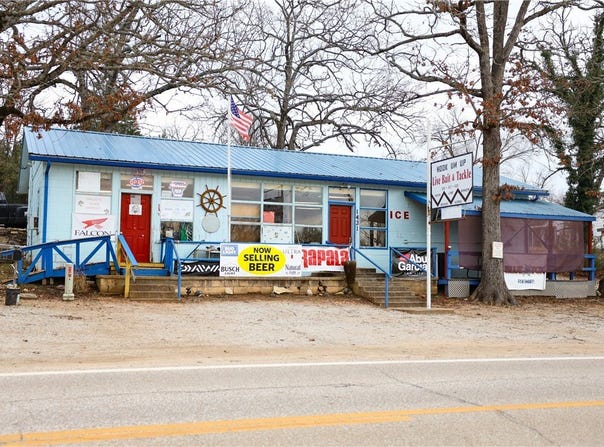 1431 Diamond Boulevard, Diamond City, AR 72644