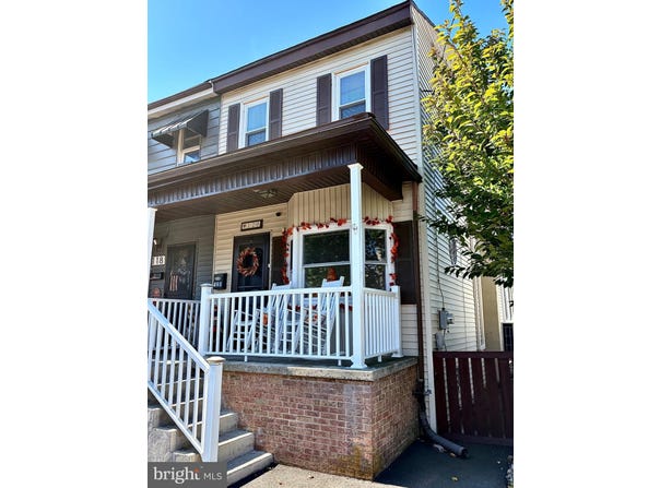 120 N 4TH Street, FRACKVILLE, PA 17931