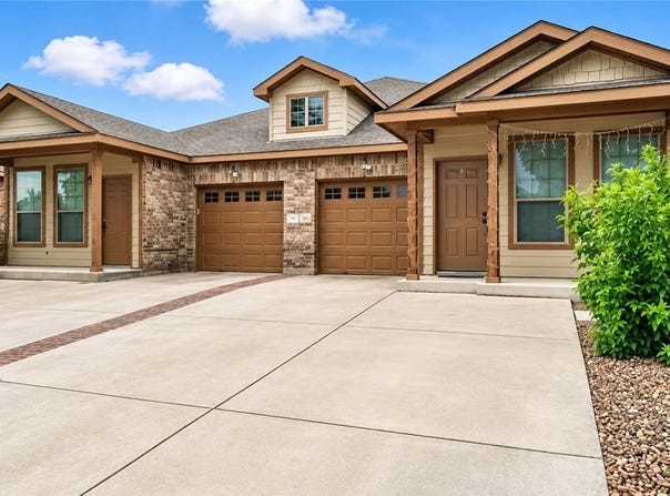 557 Creekside Circle, New Braunfels, TX 78130
